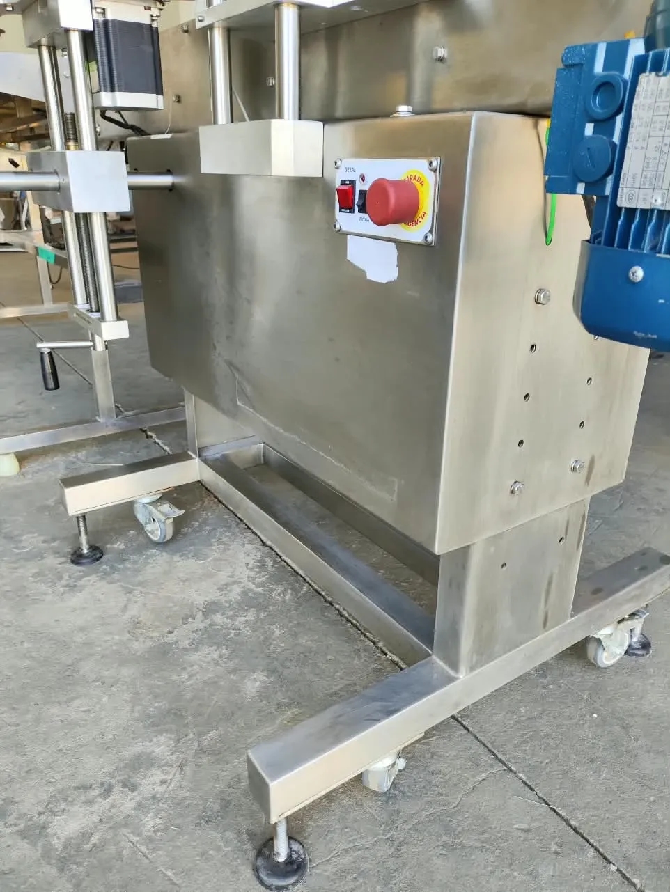 rotuladora-etiquetadora-aplicadora-selo-lacre-para-cartucho-com-3-abas-marca-tecmaes