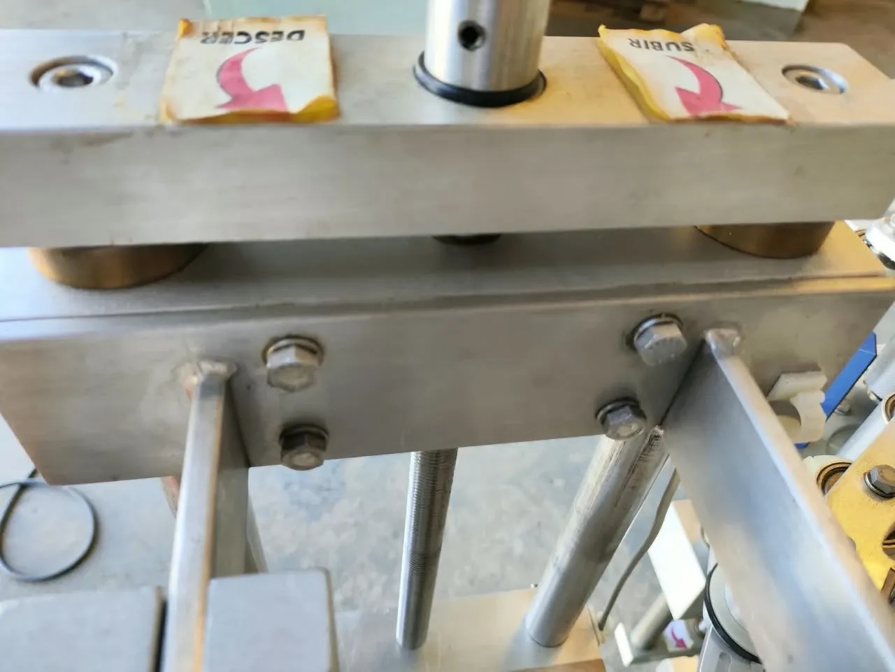 rotuladora-etiquetadora-aplicadora-selo-lacre-para-cartucho-com-3-abas-marca-tecmaes