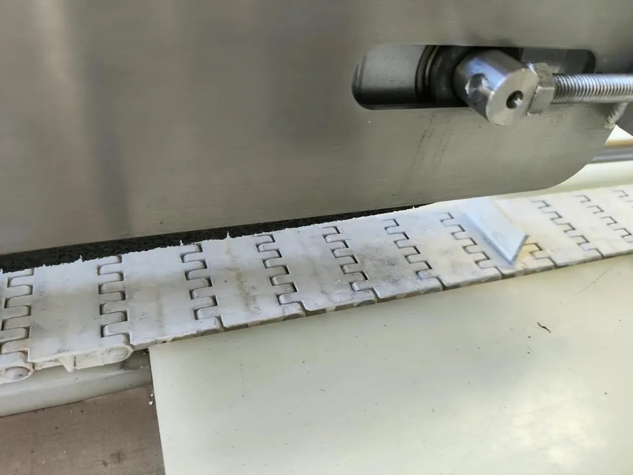rotuladora-etiquetadora-aplicadora-selo-lacre-para-cartucho-com-3-abas-marca-tecmaes