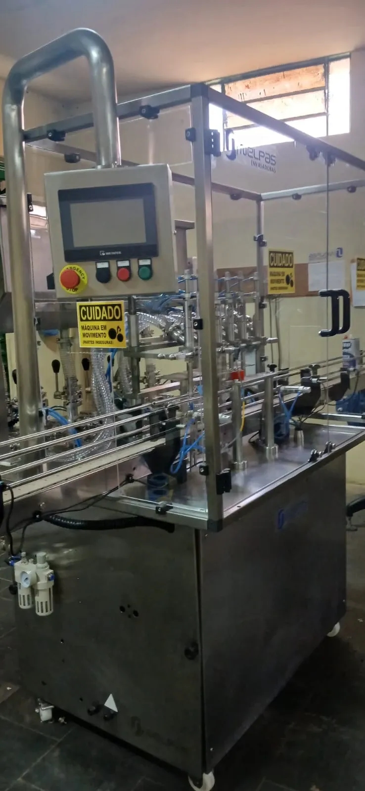 envasadora-linear-com-6-pistoes-marca-nelpas