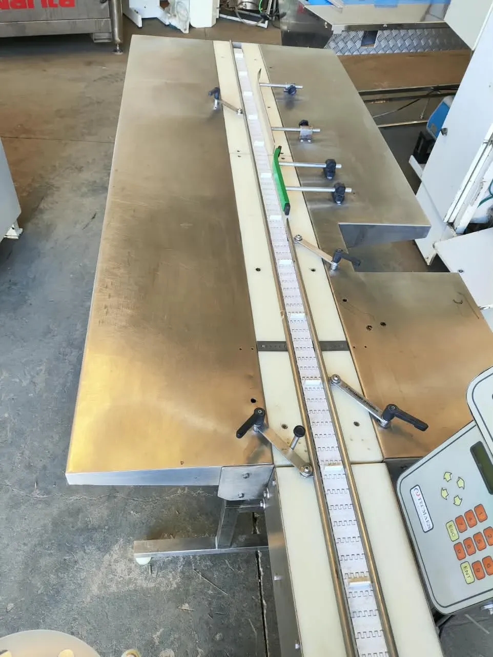 rotuladora-etiquetadora-aplicadora-selo-lacre-para-cartucho-com-3-abas-marca-tecmaes