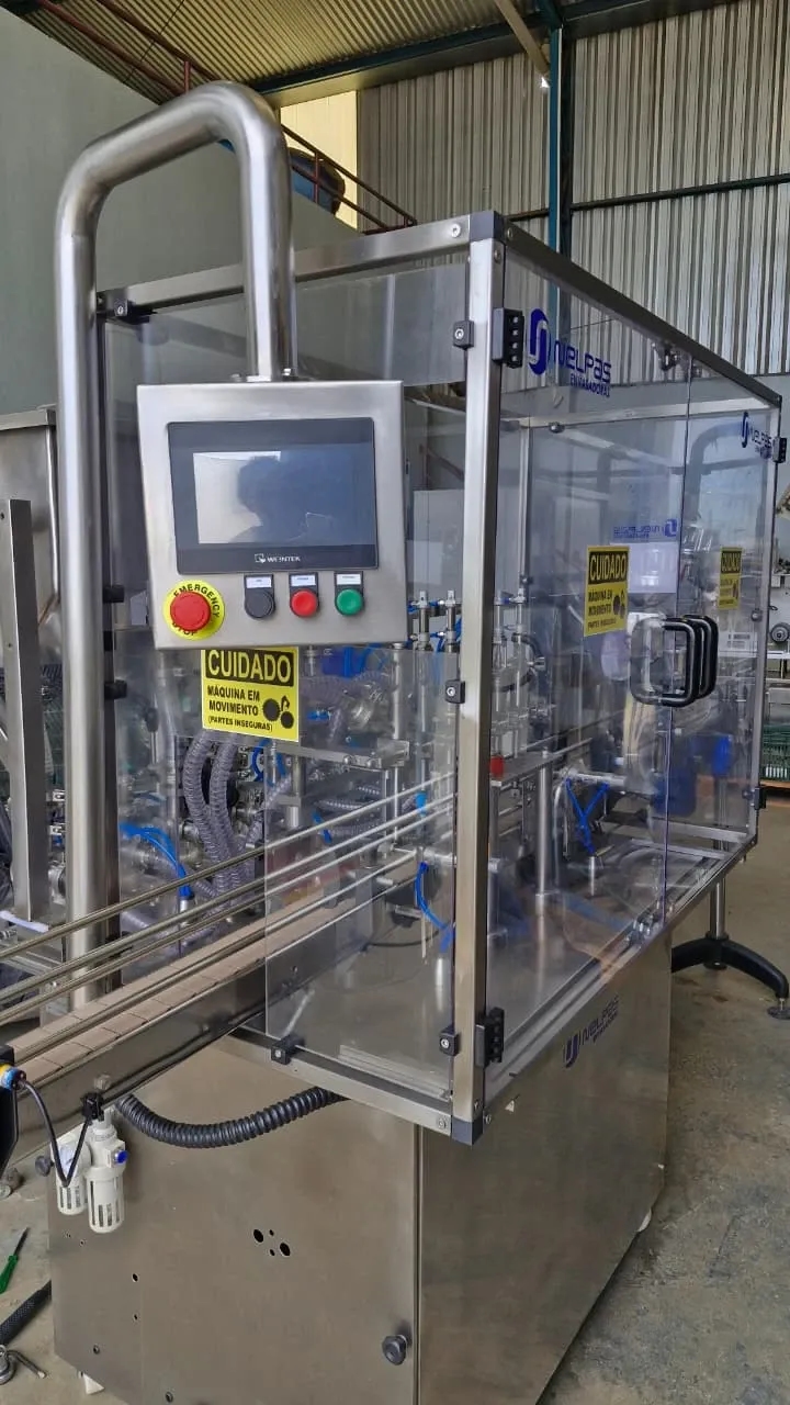 envasadora-linear-com-6-pistoes-marca-nelpas
