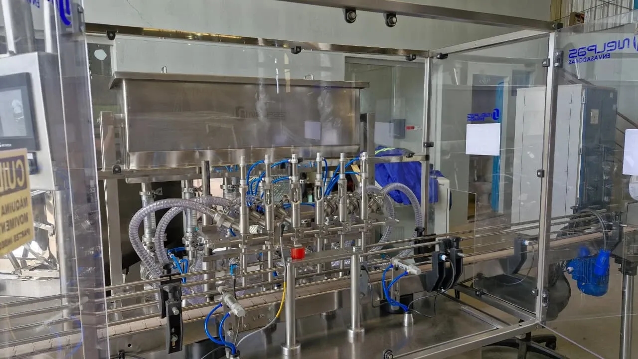 envasadora-linear-com-6-pistoes-marca-nelpas