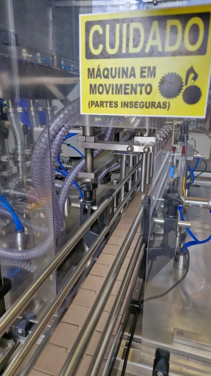 envasadora-linear-com-6-pistoes-marca-nelpas