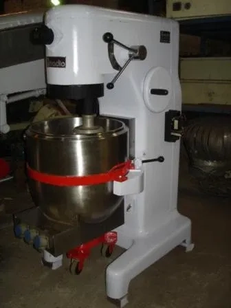 batedeir-planetaria-60-litros-encamisada