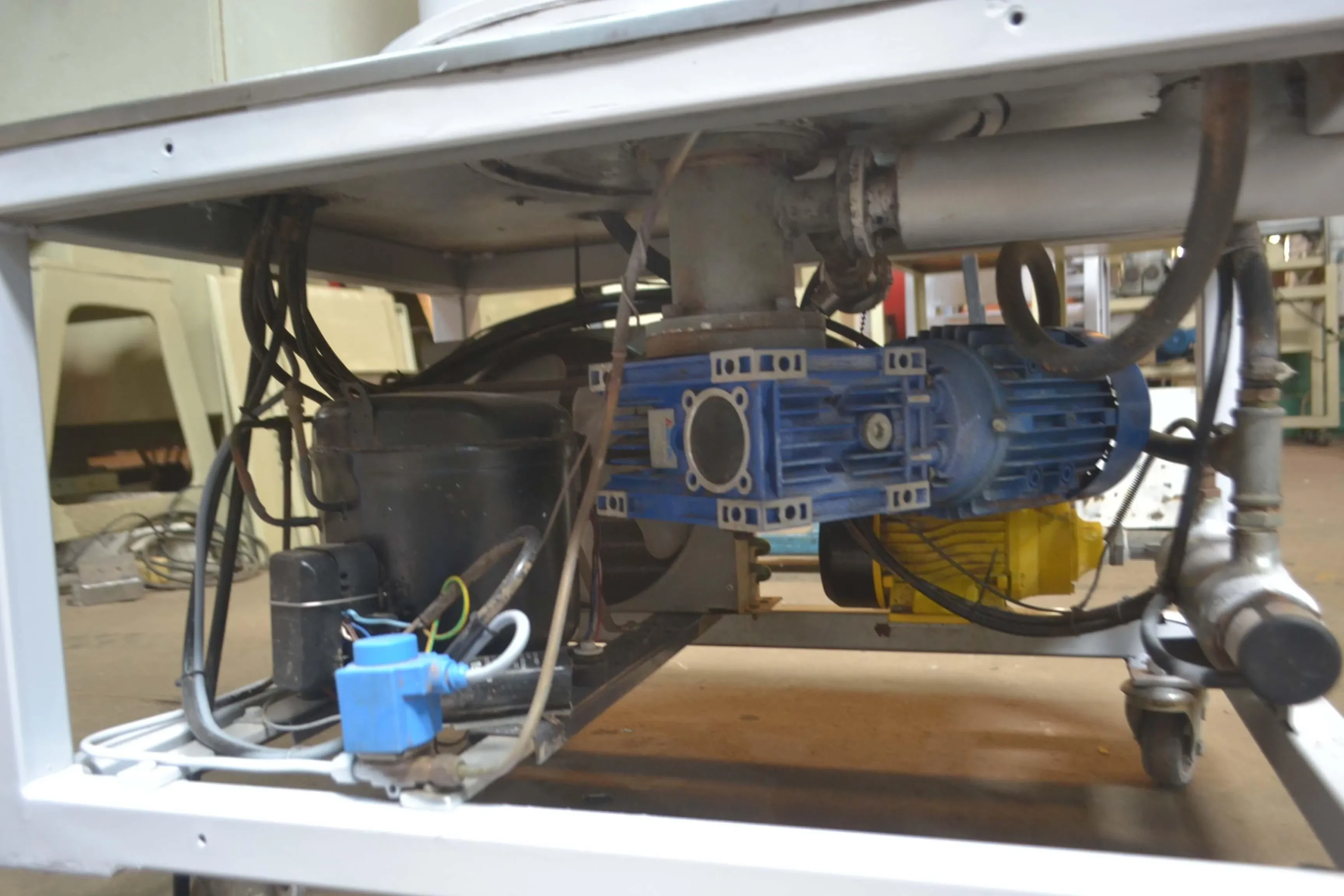 temperadeira-de-chocolates-marca-pirog-capacidade-80-kg-h