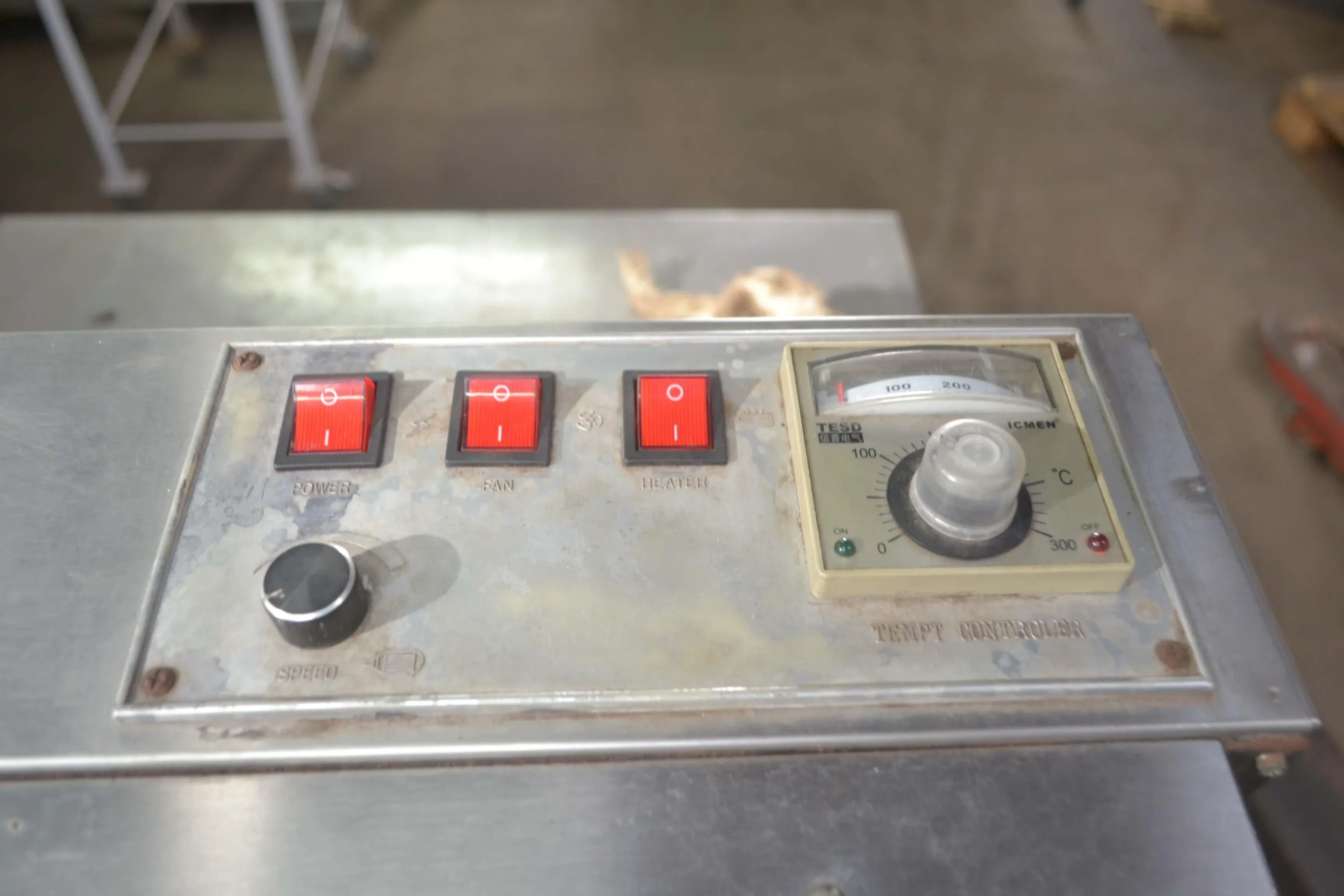 seladora-horizontal-de-bancada-marca-brother