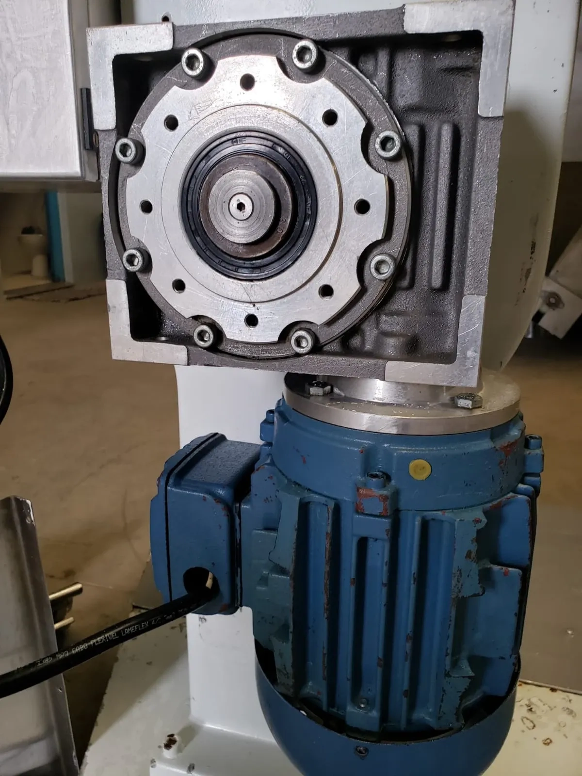 granulador-rotativo-em-aco-inox-para-pos-e-granulados-marca-lemaq