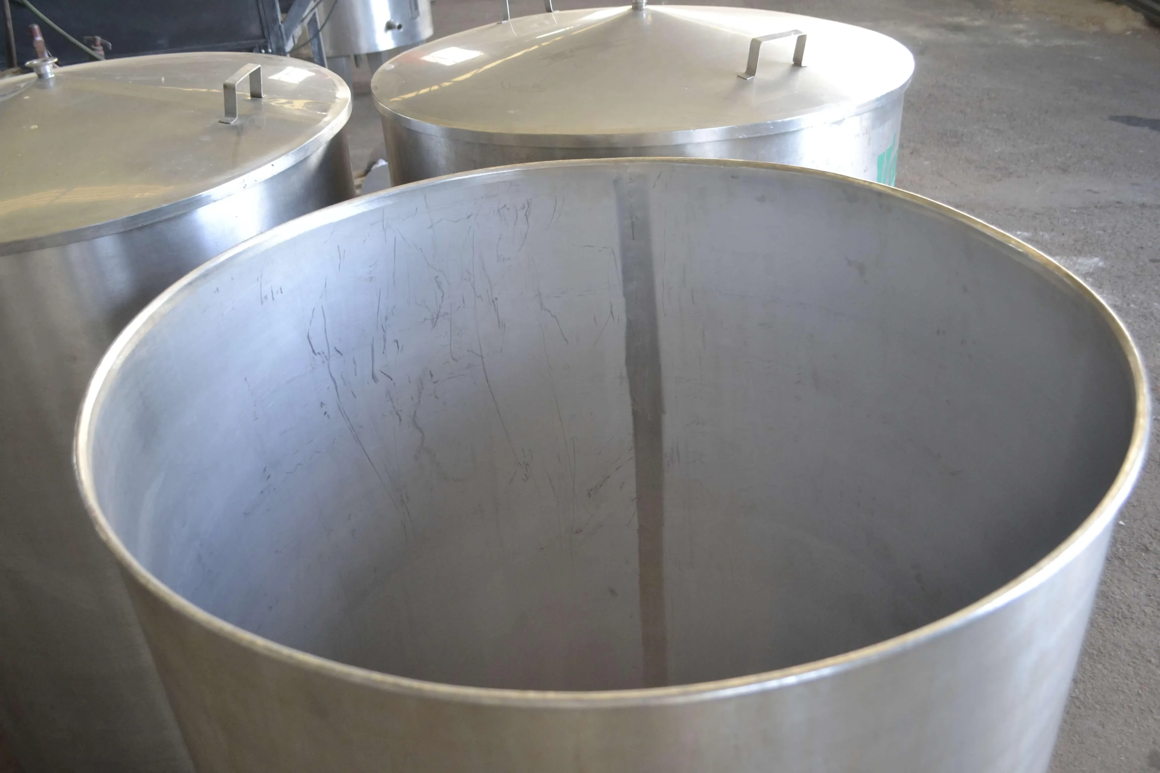 tanque-reservatorio-em-aco-inox-850-litros