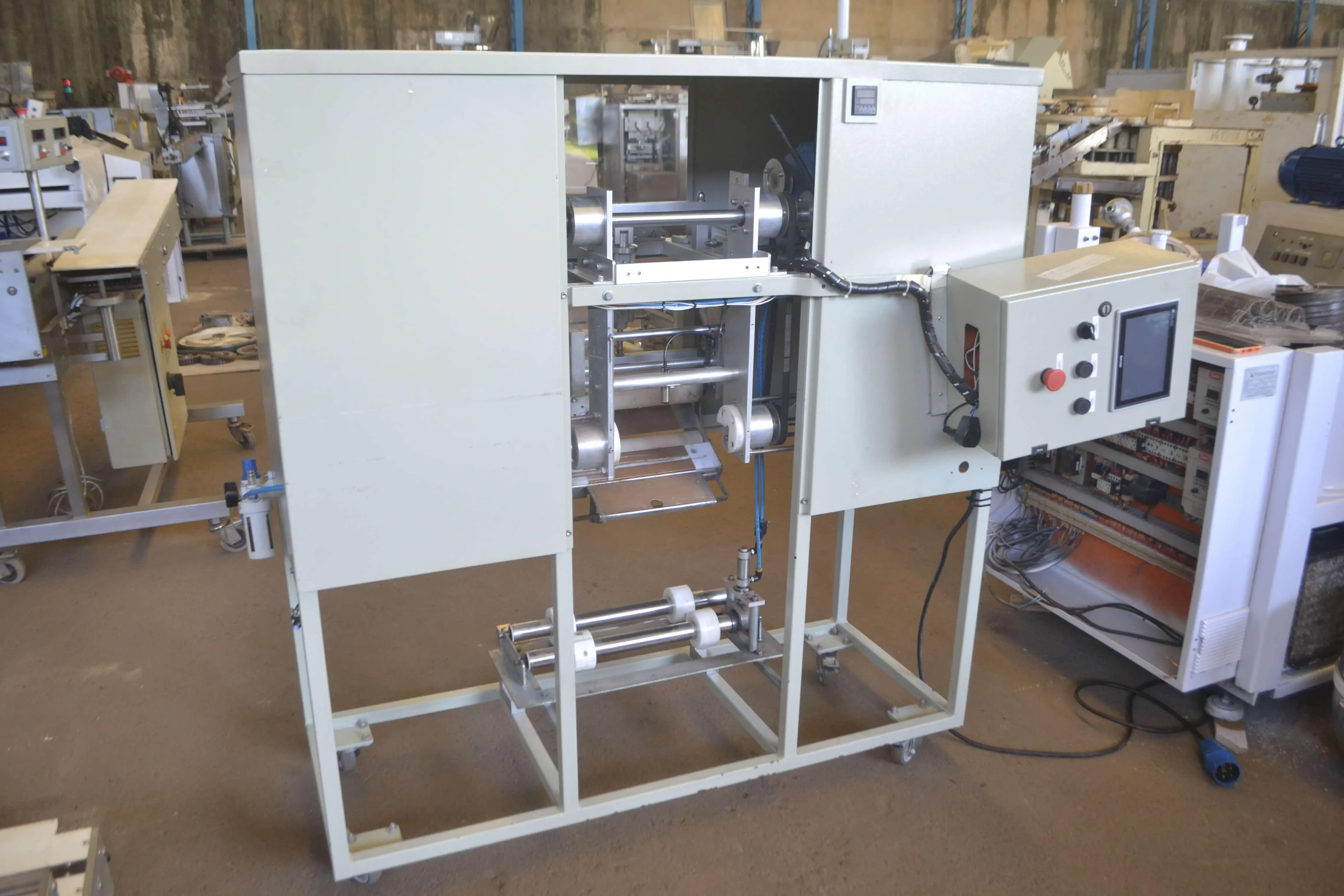 enrolador-automatico-para-massa-de-pastel-1830