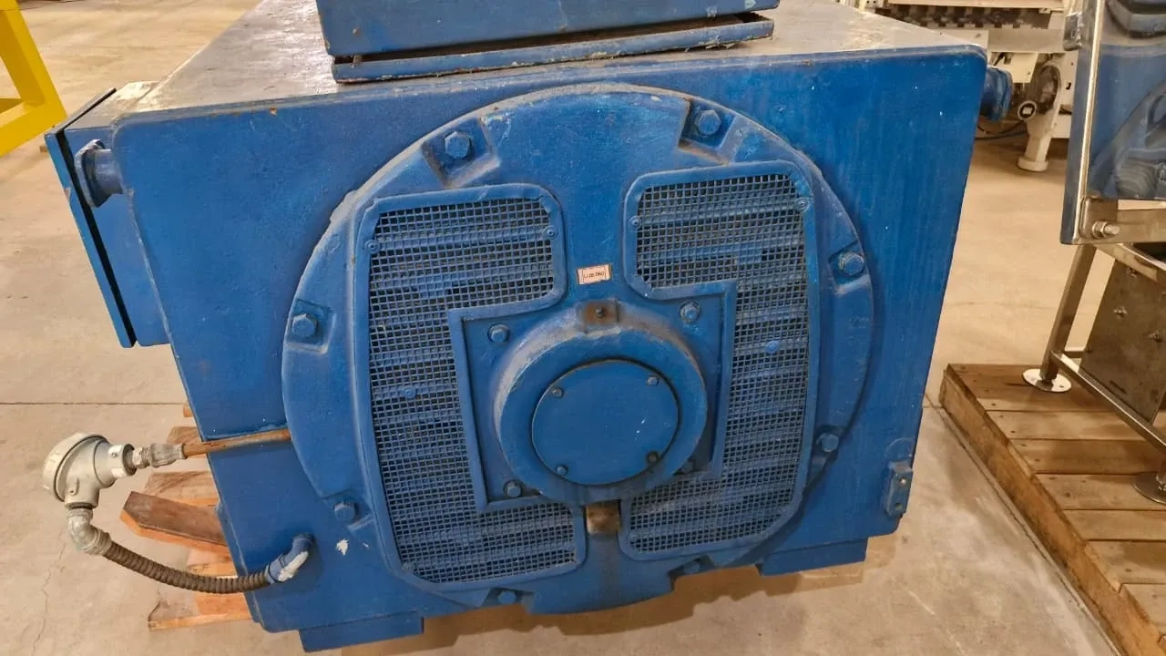 motor-de-inducao-marca-gevisa-700-cv