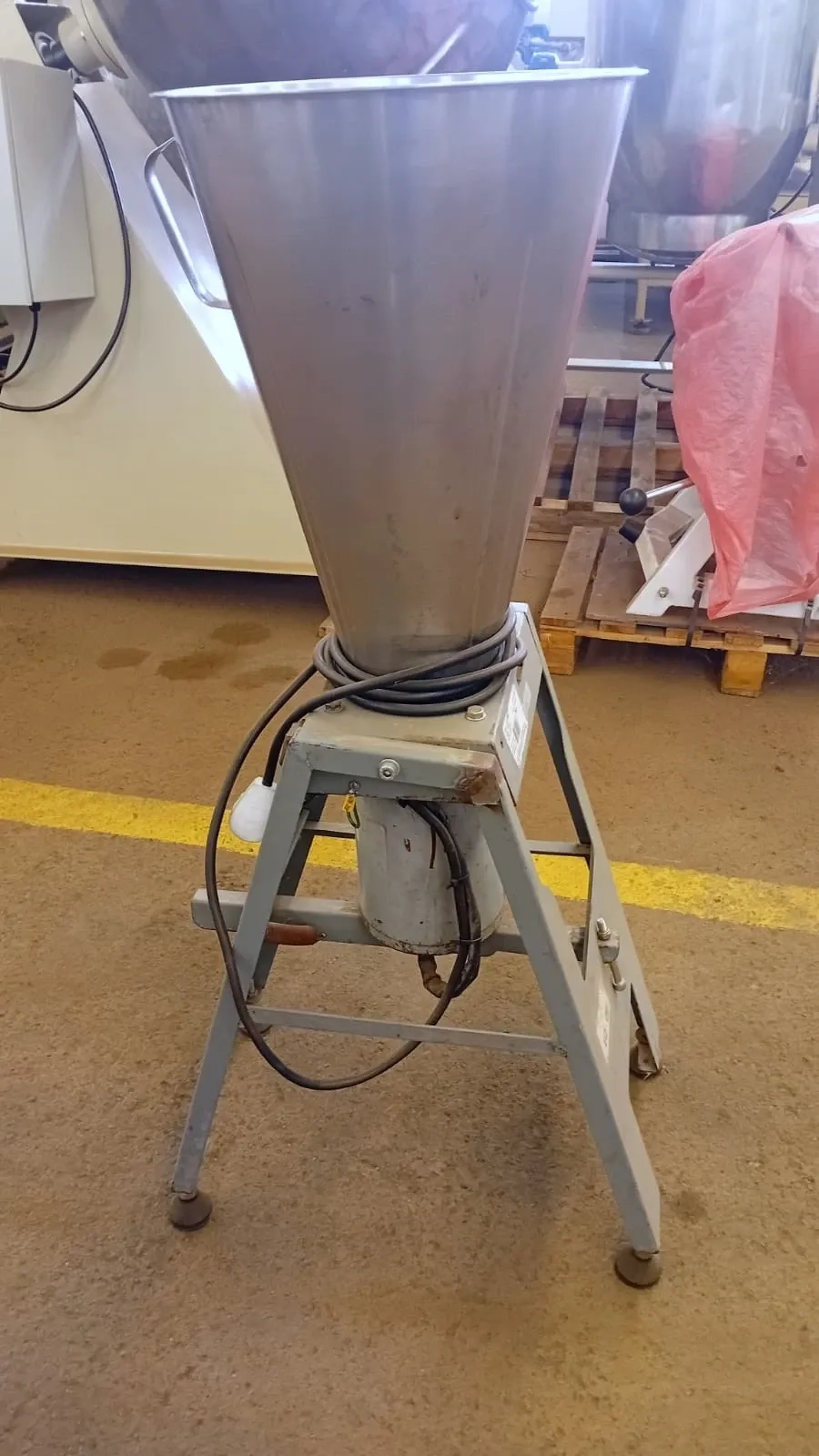 liquidificador-industrial-em-aco-inox-capacidade-15-litros-marca-skymsen