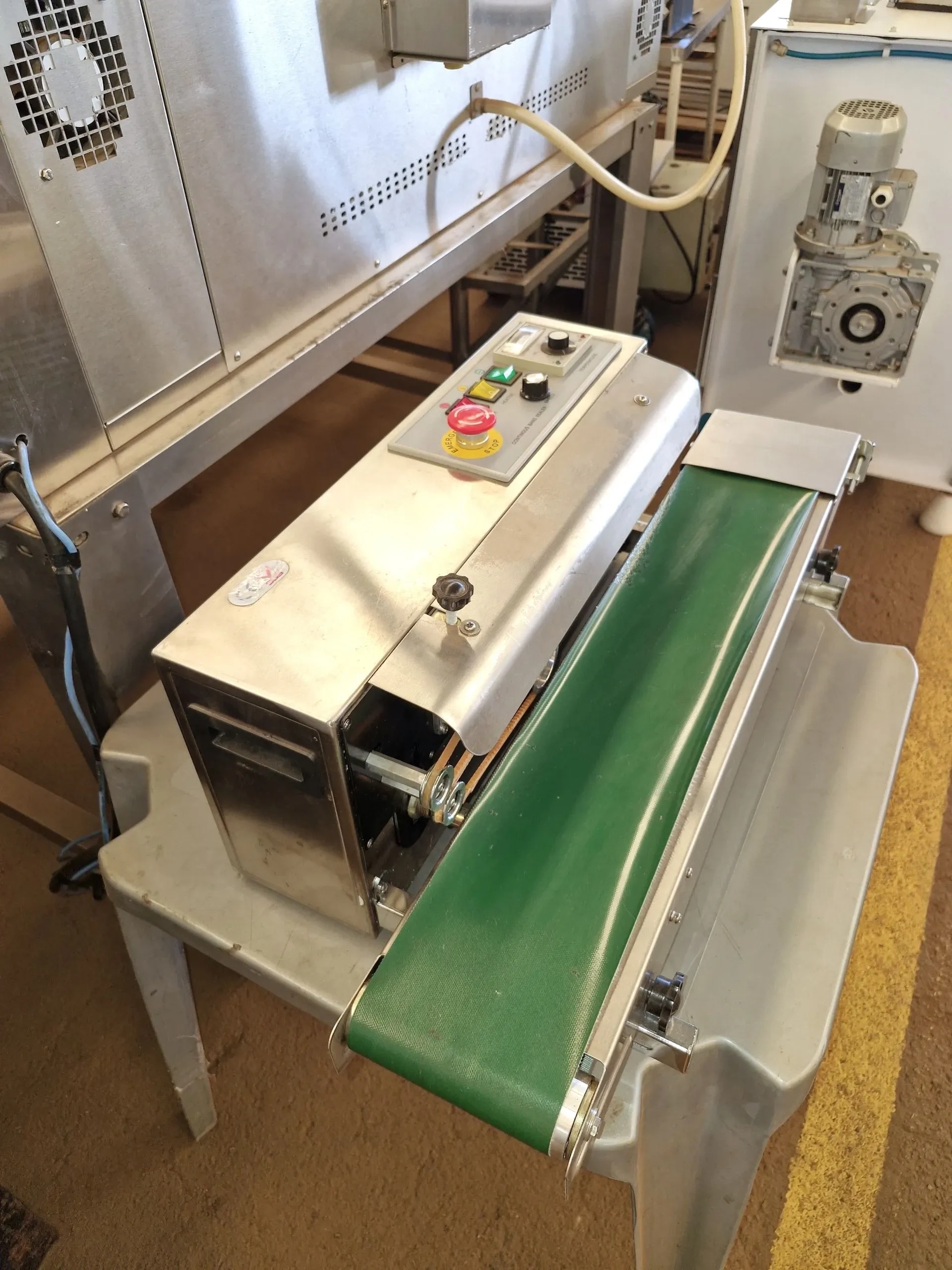 seladora-bancada-horizont-autom-inox
