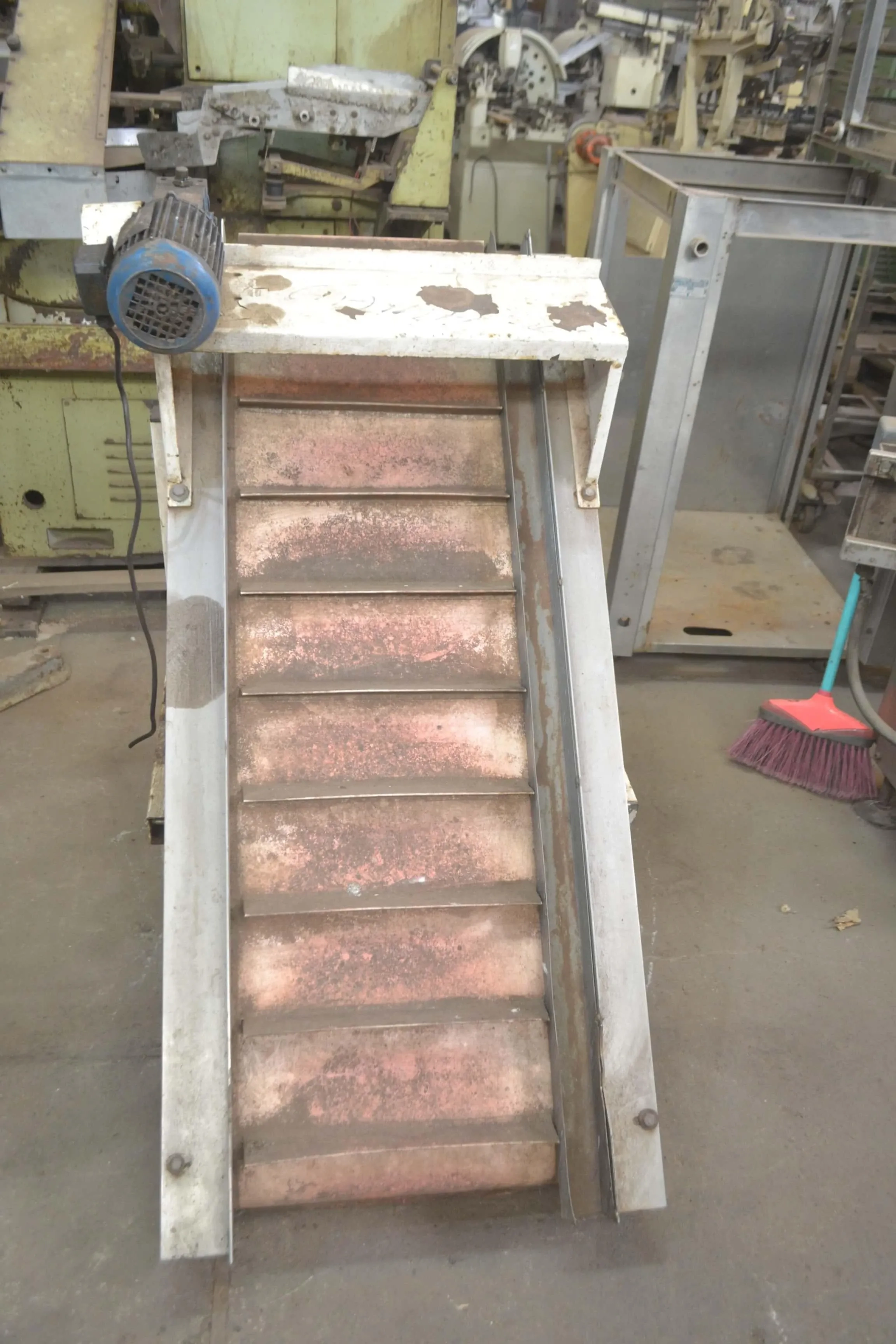 esteira-elevatoria-600-x-1500-mm-marca-tecom