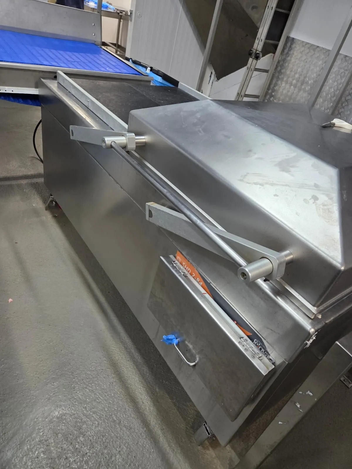 seladora-embaladora-em-inox-a-vacuo-com-camara-dupla-selovac