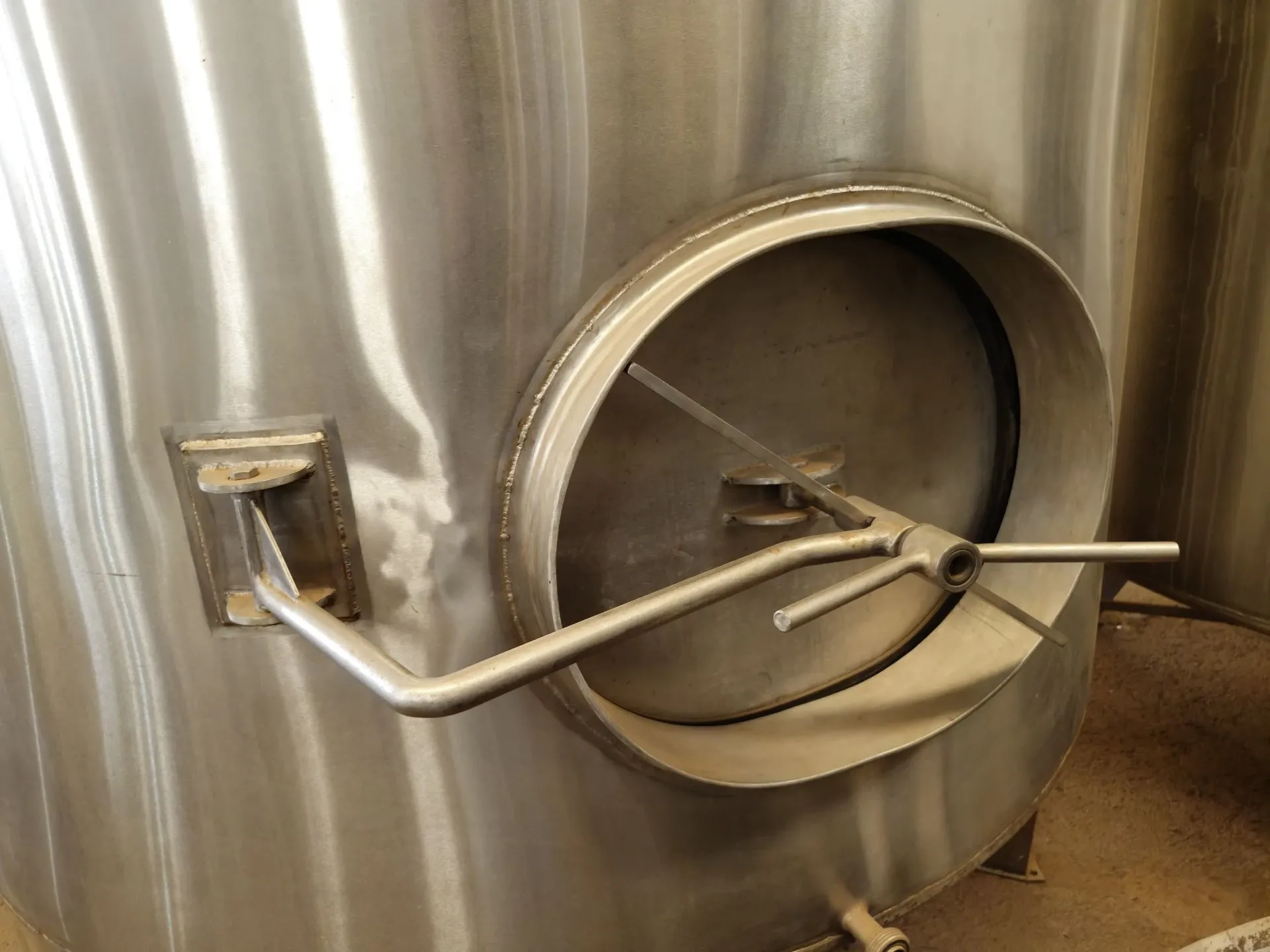 tanque-reservatorio-em-inox-7-mil-litros