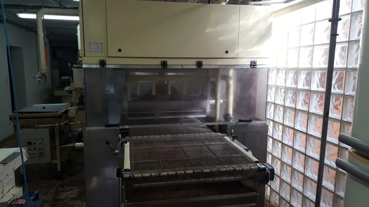 Cobrideira-de-chocolates-820-mm-marca-Limaq