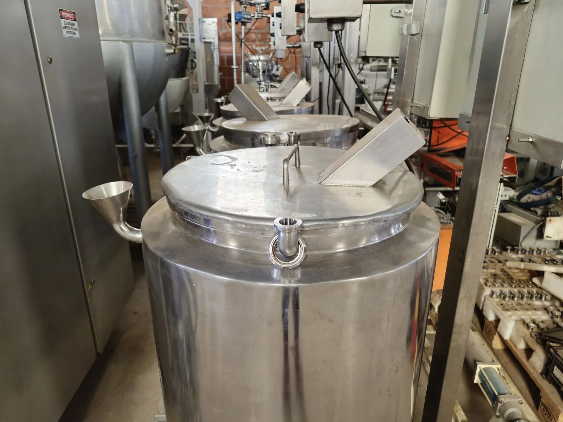Tanque-derretedor-encamisado-inox-capacid-90-litros