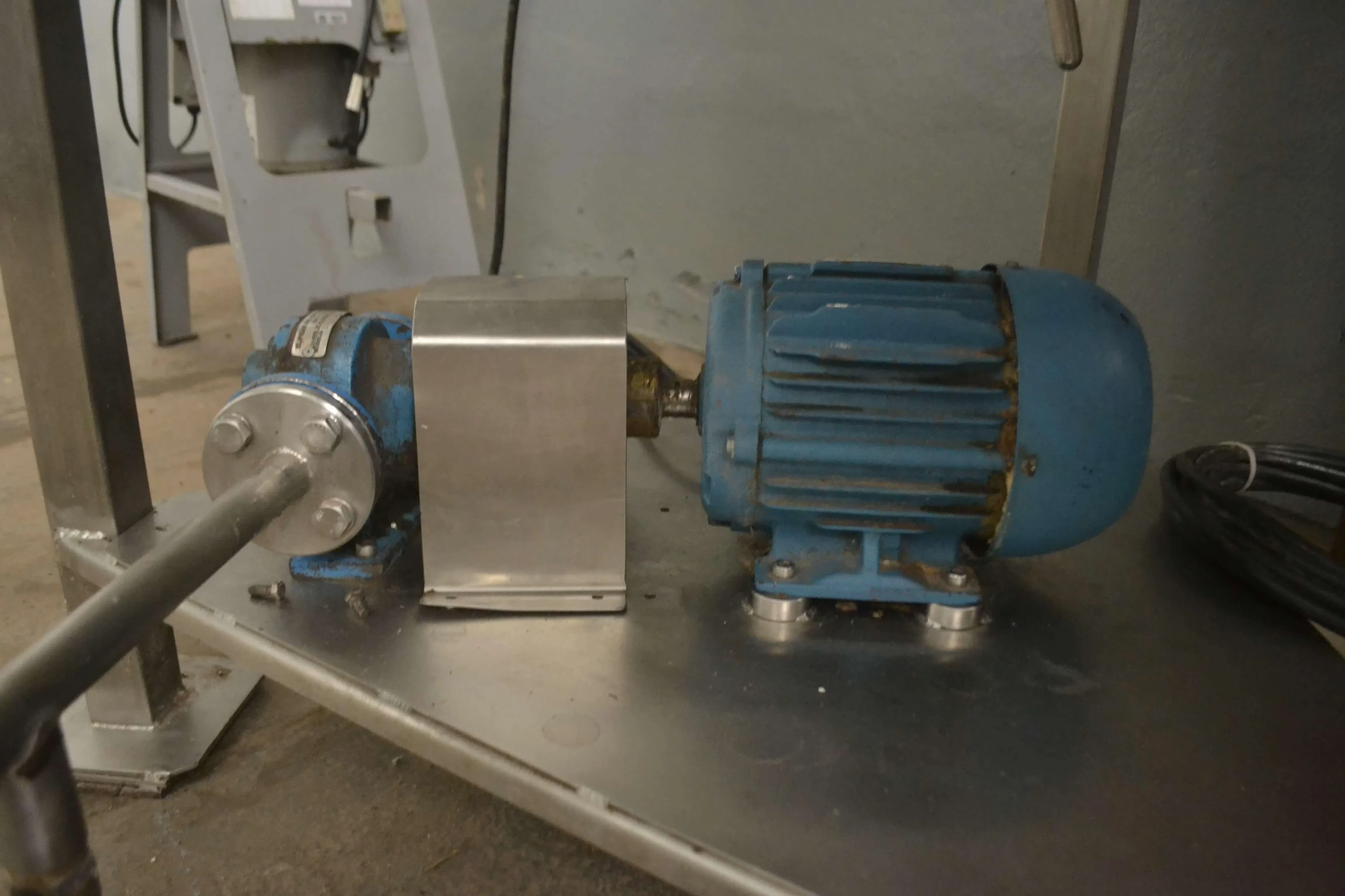 linha-automatica-salgados-capacid-300-kg-mci