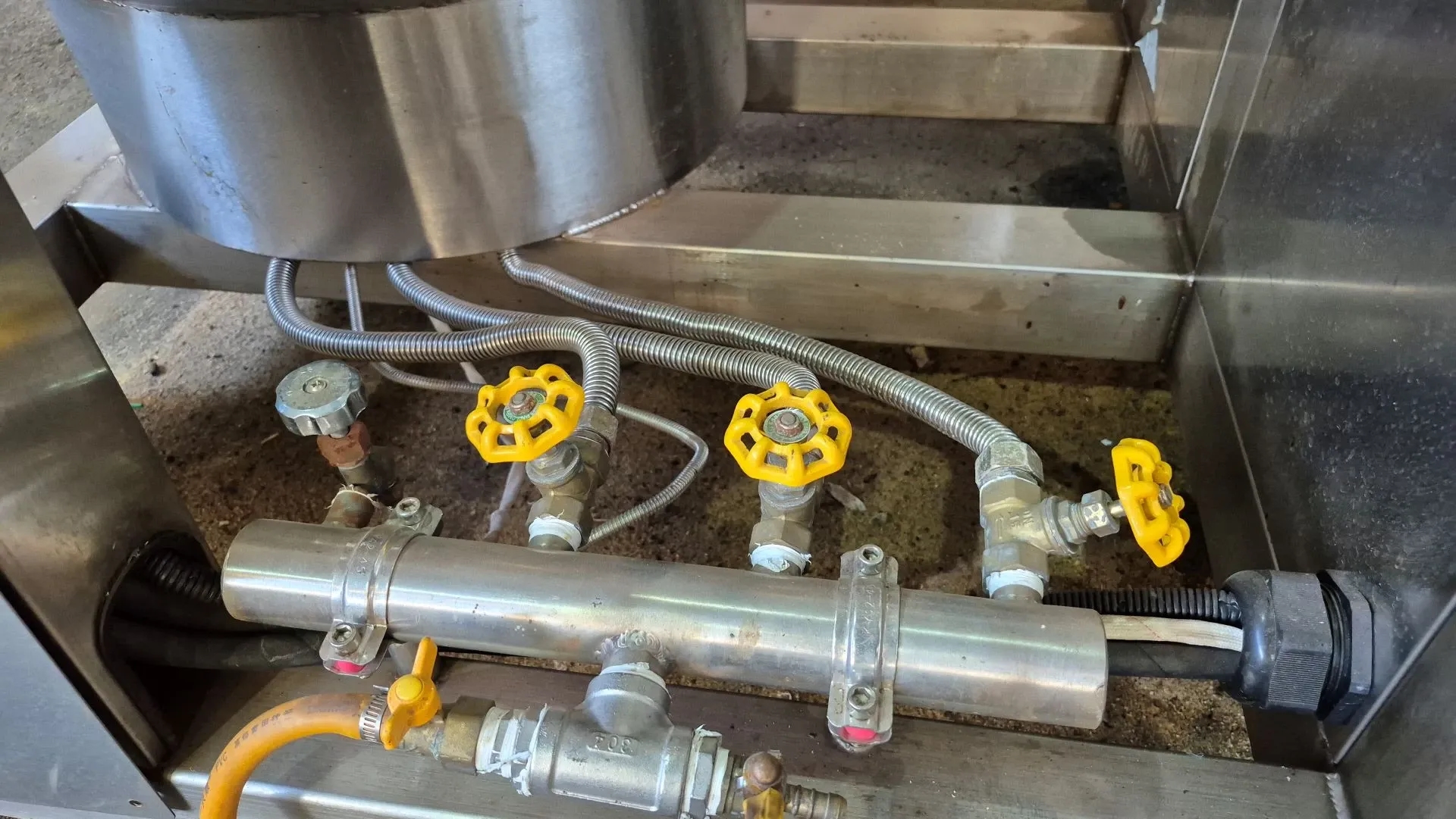 tacho-cozinhador-misturador-planetario-marca-zhengzhou-lonkia-machinery-co-ltd-capacidade-200-litros