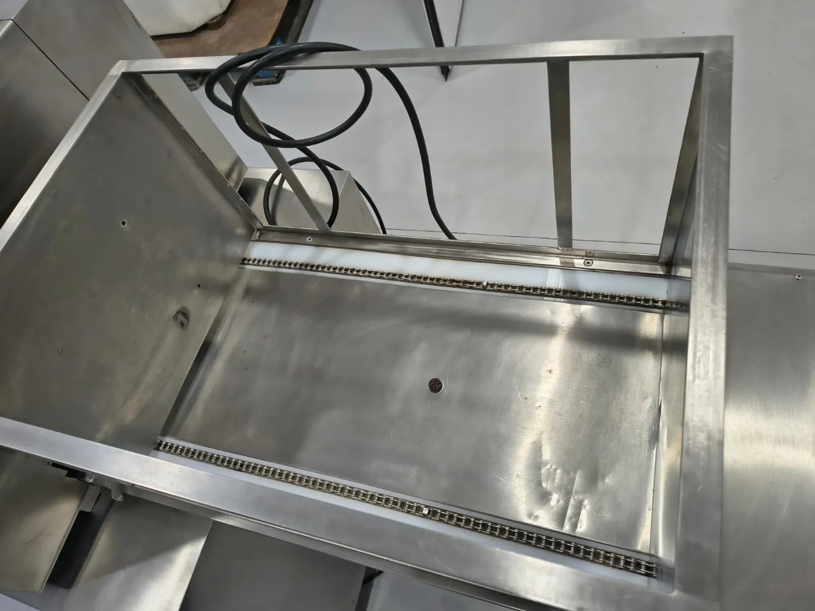 dosadora-roseteira-corte-arame-em-inox-para-pao-de-queijo-cookies-projet-equipamentos