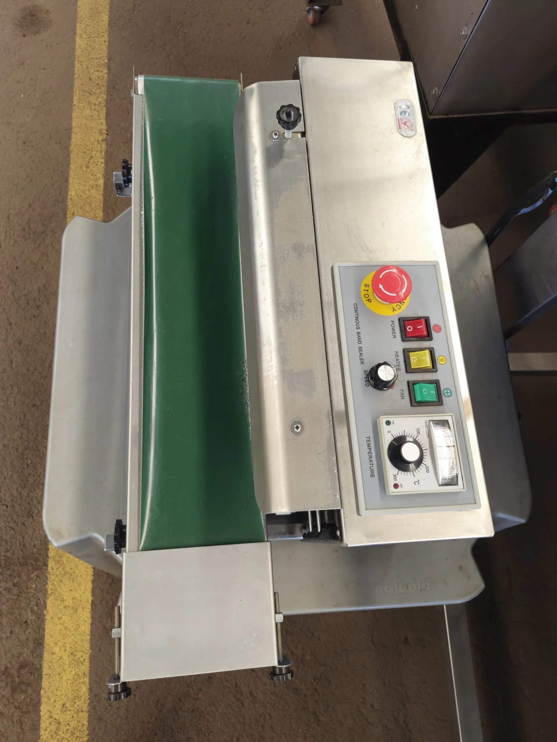 seladora-bancada-horizont-autom-inox
