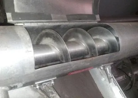alimentador-de-rosca-com-motor-e-silo