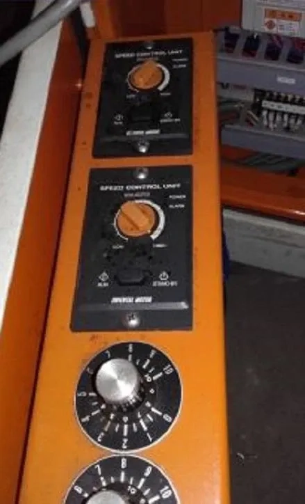 mesa-alimentadora-acumuladora-rotativa-em-aco-inox