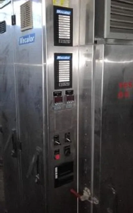 camara-estufa-climatica-em-aco-inox-marca-mecalor