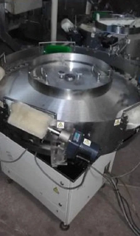 mesa-alimentadora-acumuladora-rotativa-em-aco-inox