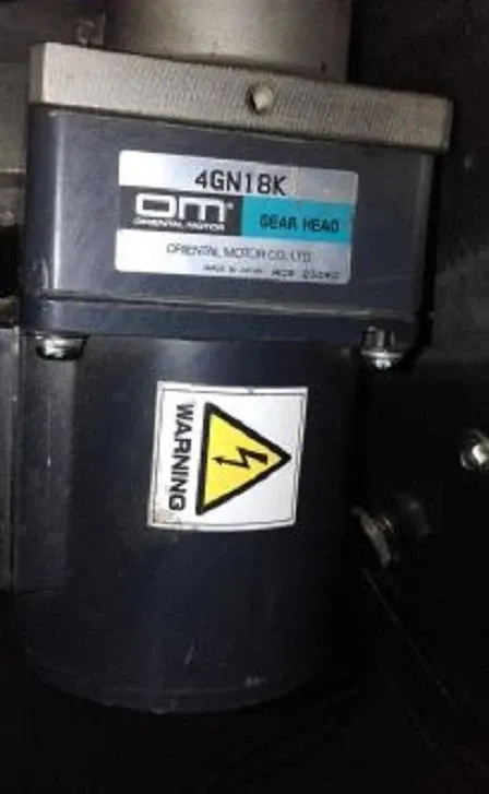 mesa-alimentadora-acumuladora-rotativa-em-aco-inox