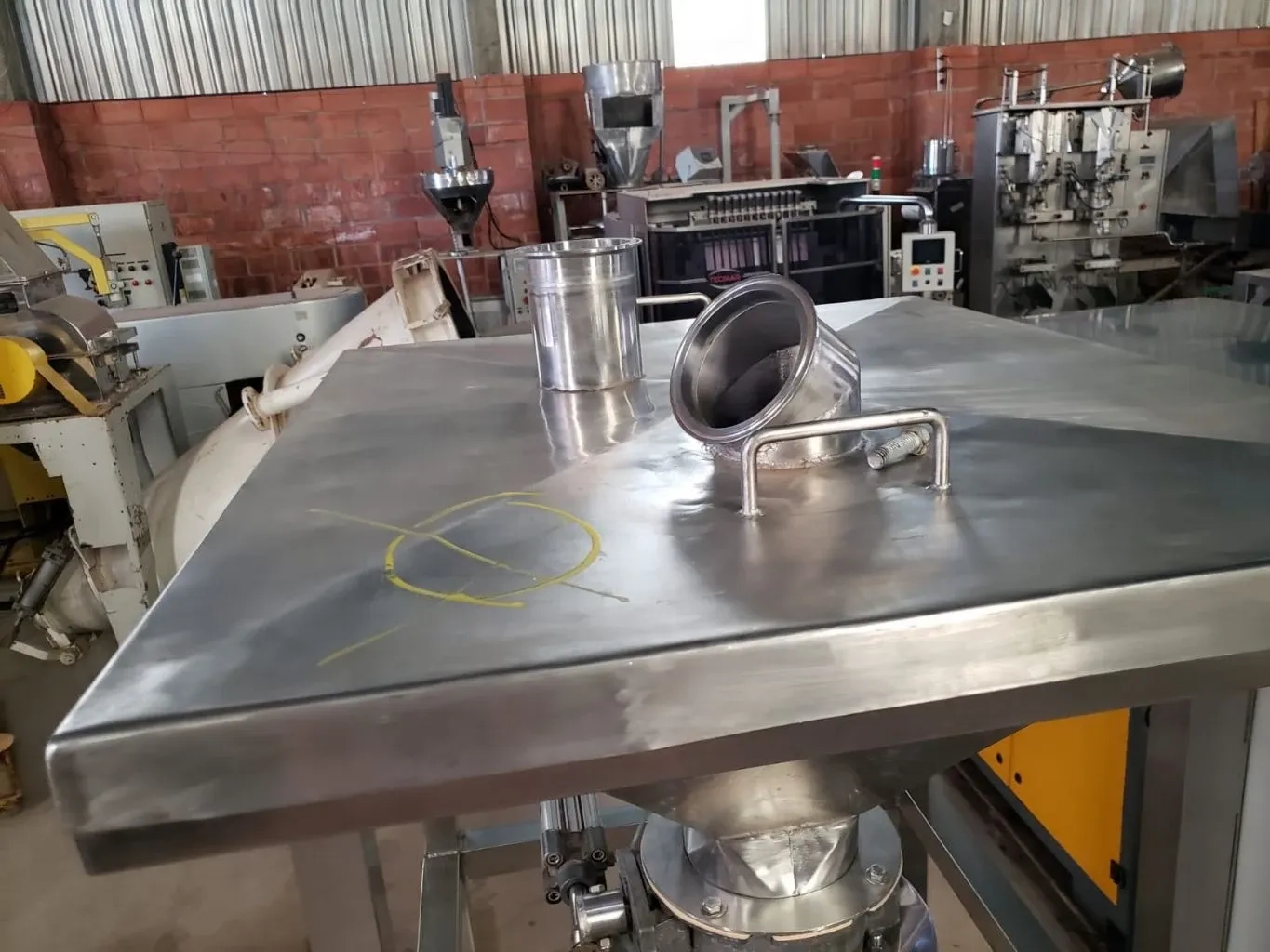 ensacadeira-dosadora-automatica-em-aco-inox-marca-sasa