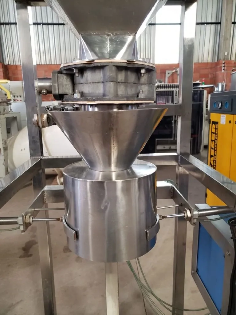 ensacadeira-dosadora-automatica-em-aco-inox-marca-sasa