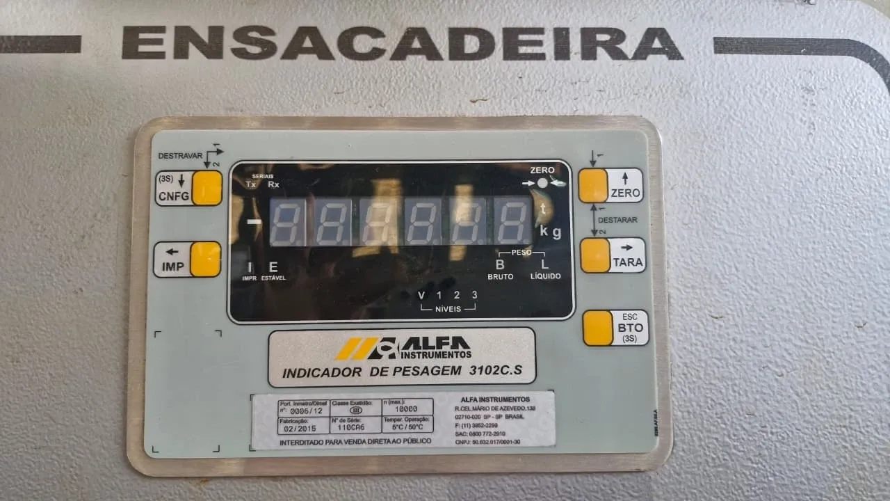 ensacadeira-dosadora-automatica-em-aco-inox-marca-sasa