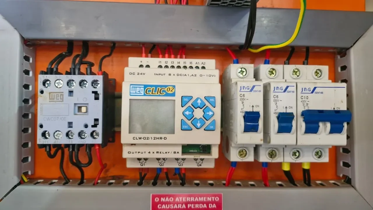 ensacadeira-dosadora-automatica-em-aco-inox-marca-sasa