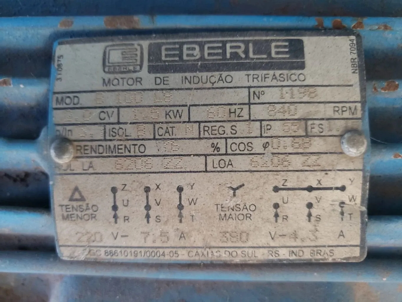 tanque-em-aco-inox-isolado-com-agitacao-capacidade-7500-litros-marca-zegla