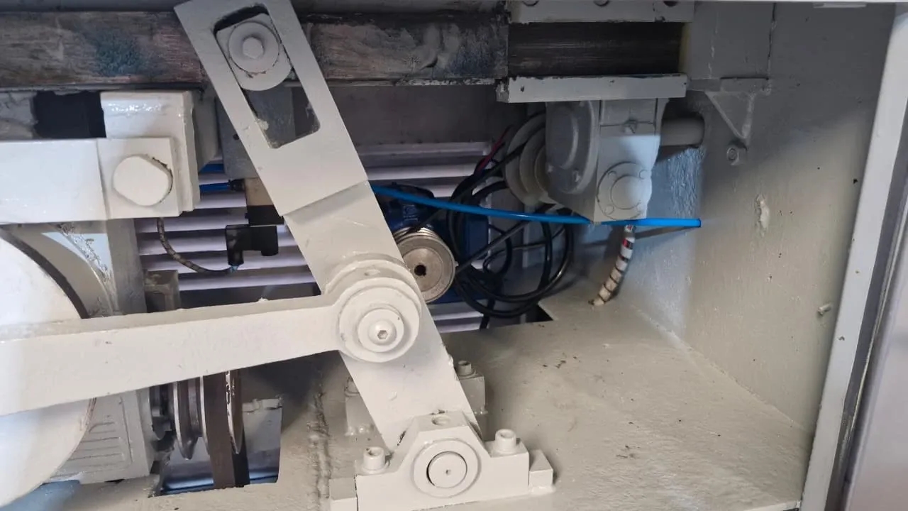 enroladora-moldadora-de-kibe-e-almondegas-marca-junior-frigometal