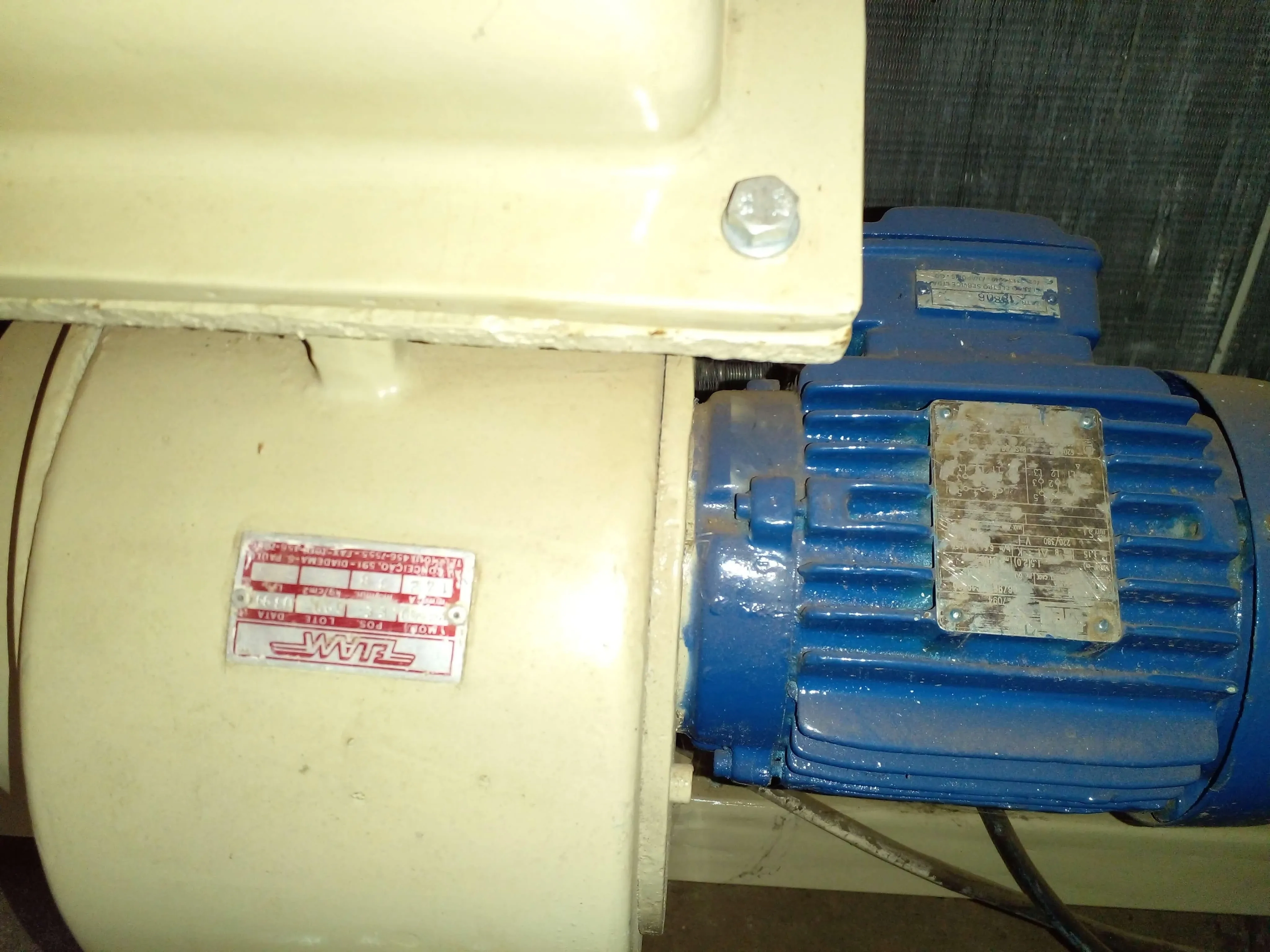 tunel-de-resfriamento-para-chocolates-marca-hebleimar