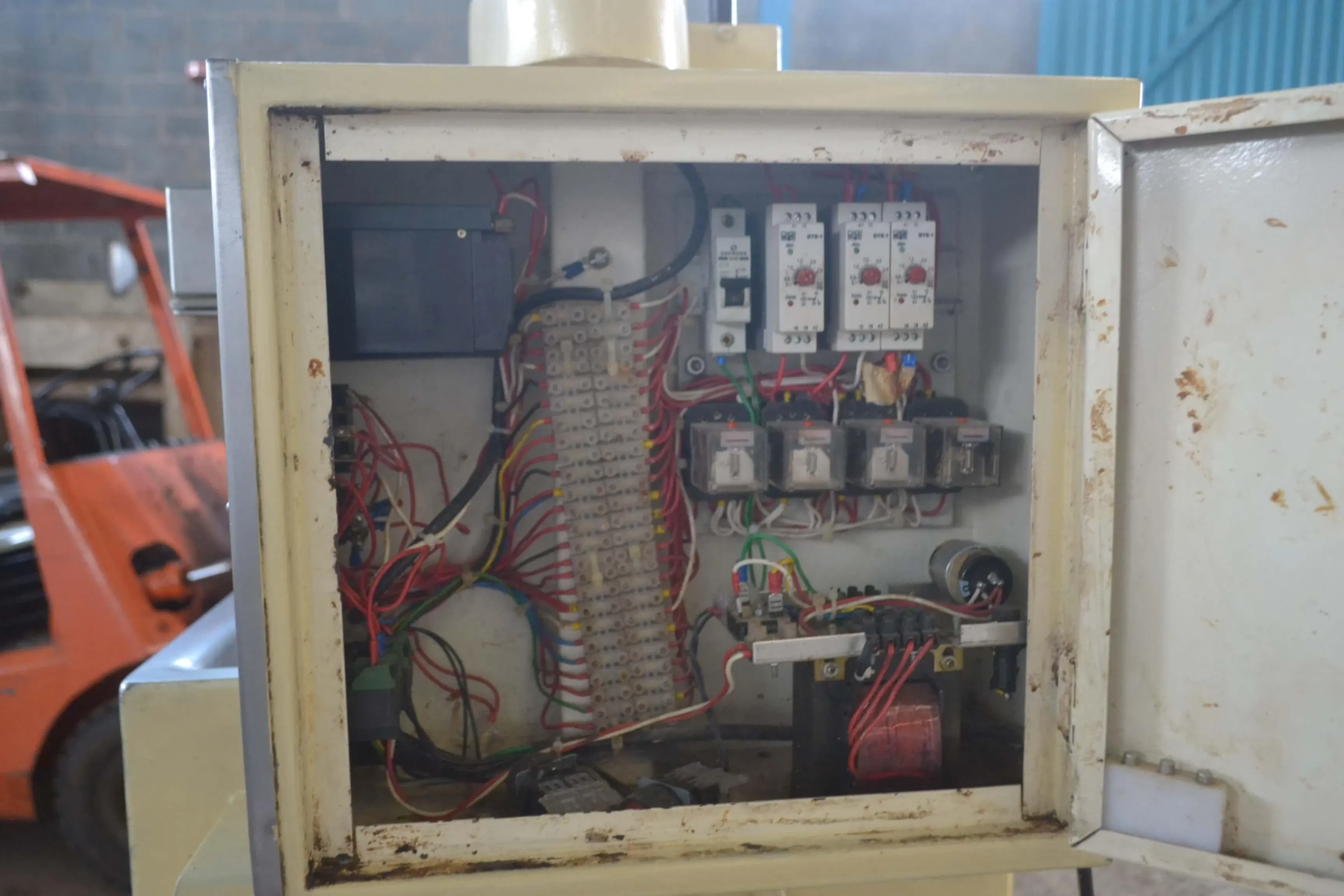 pingadeira-de-polvilho-suspiro-amantegados-e-outros-marca-hypo