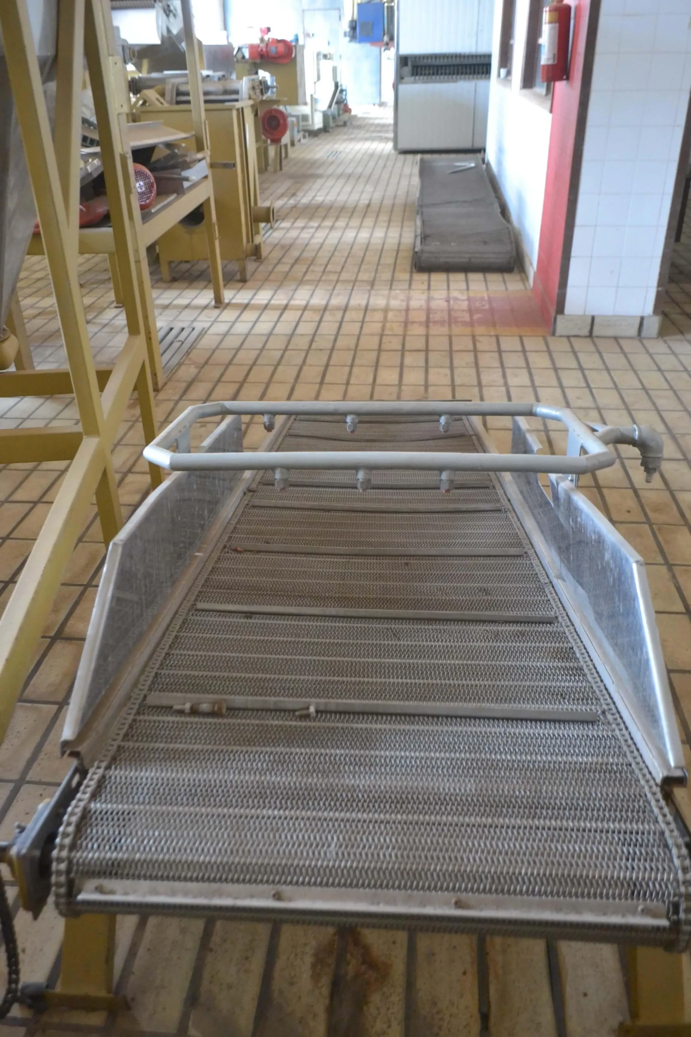 esteira-transportadora-em-inox-750-x-2800-mm