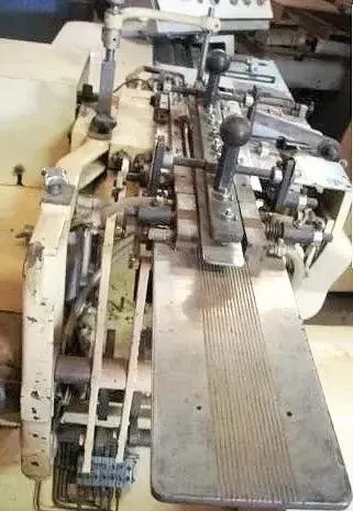 embaladora-de-doces-marca-otto-haensel-modelo-hnk