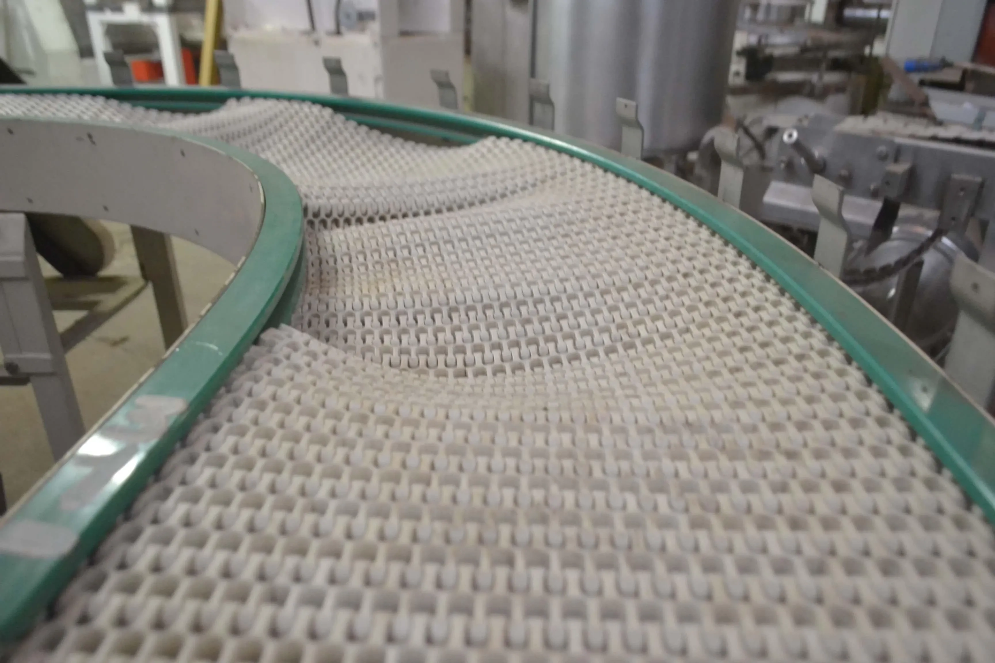 esteira-transportadora-em-curva-400-x-2400-mm