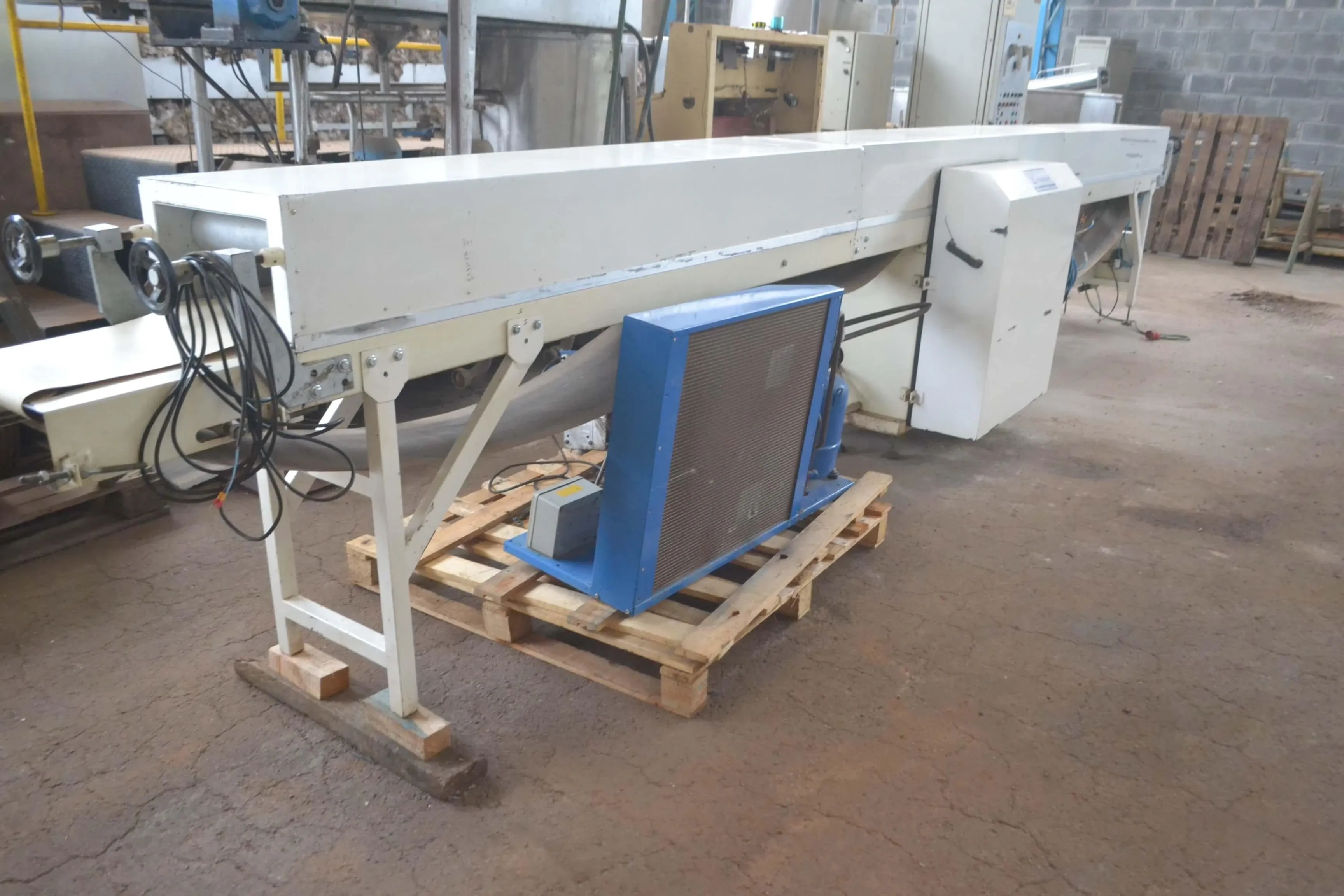 tunel-de-resfriamento-de-chocolates-6-m-x-300-mm-marca-pirog