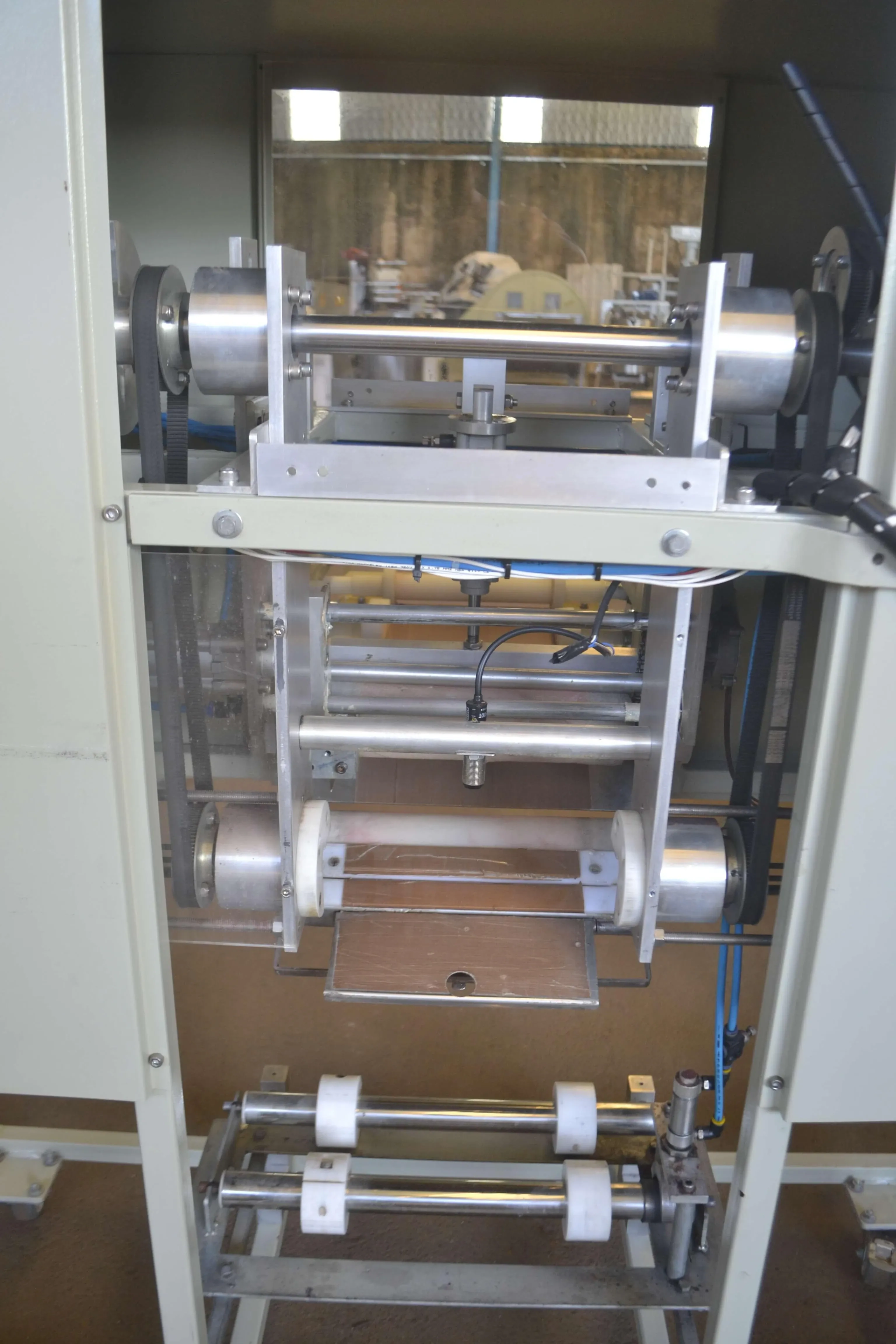 enrolador-automatico-para-massa-de-pastel-1830