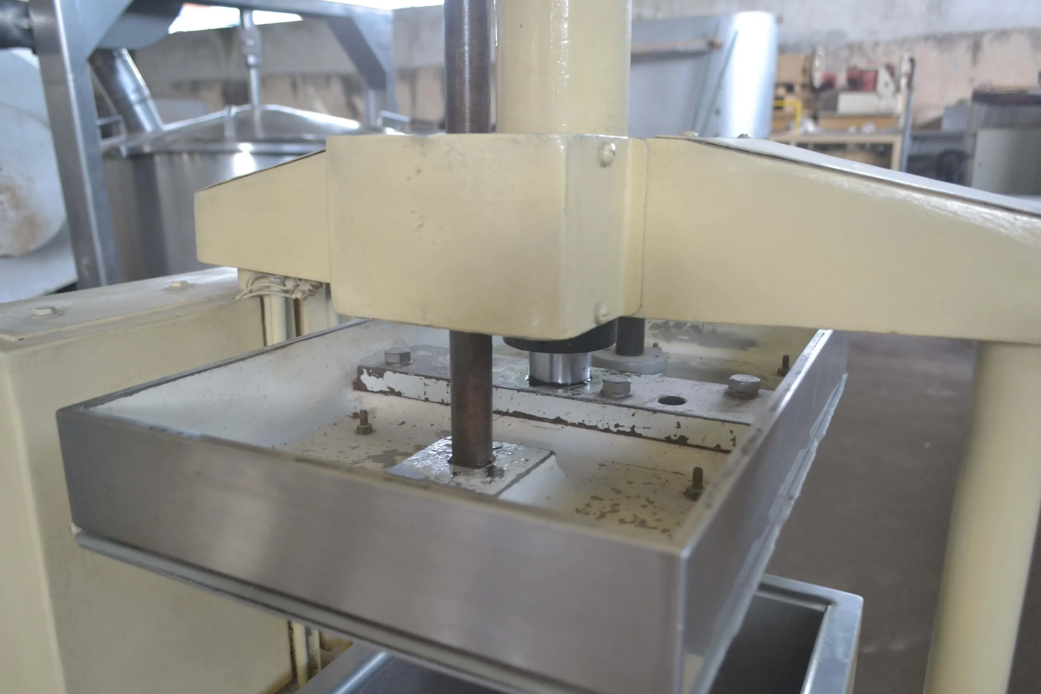 pingadeira-de-polvilho-suspiro-amantegados-e-outros-marca-hypo