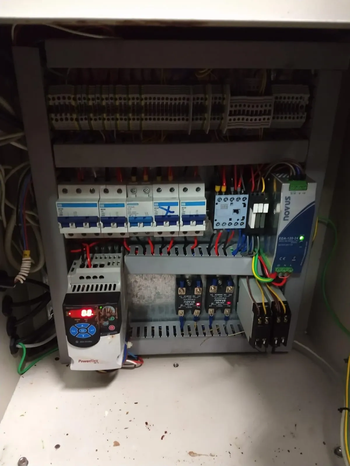 temperadeira-de-chocolate-capacidade-100-kg-hora-marca-nowpex