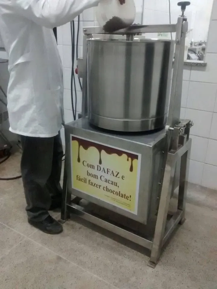 melangeur-para-chocolates-capacidade-entre-5-kg-e-30-kg-por-batelada
