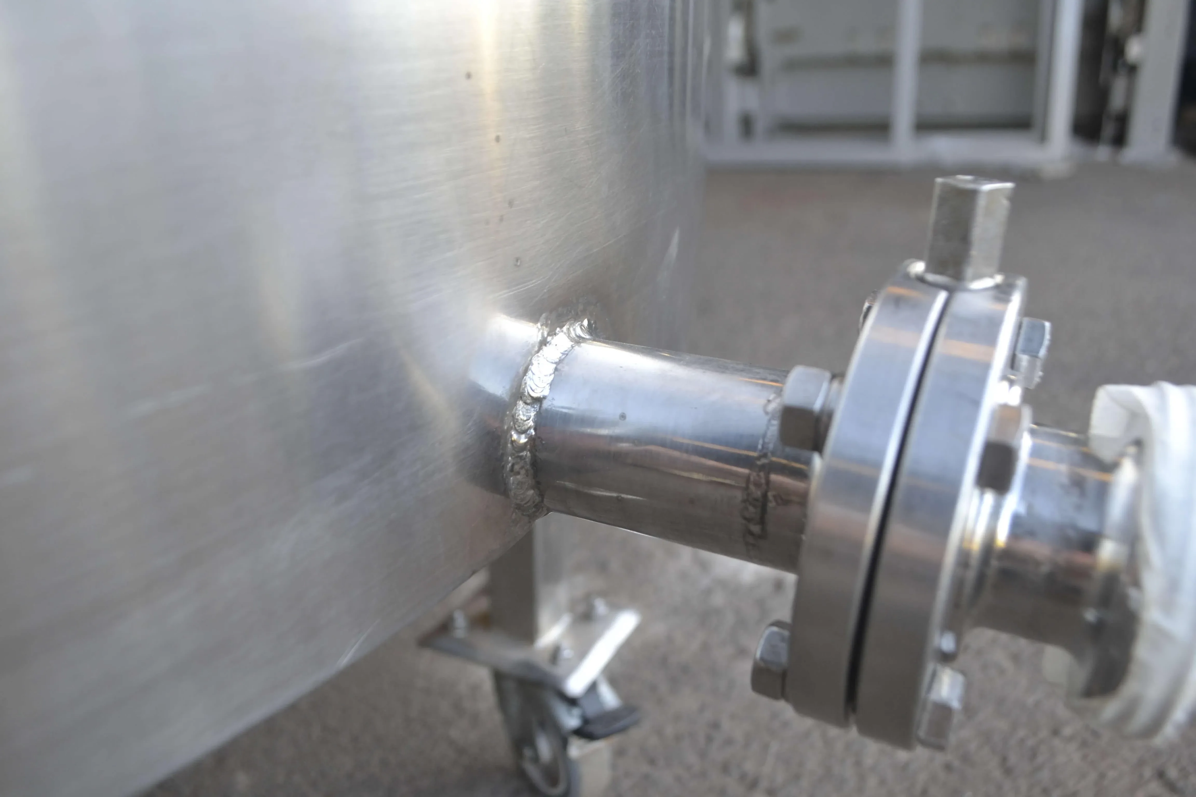 tanque-reservatorio-em-aco-inox-capacidade-240-l