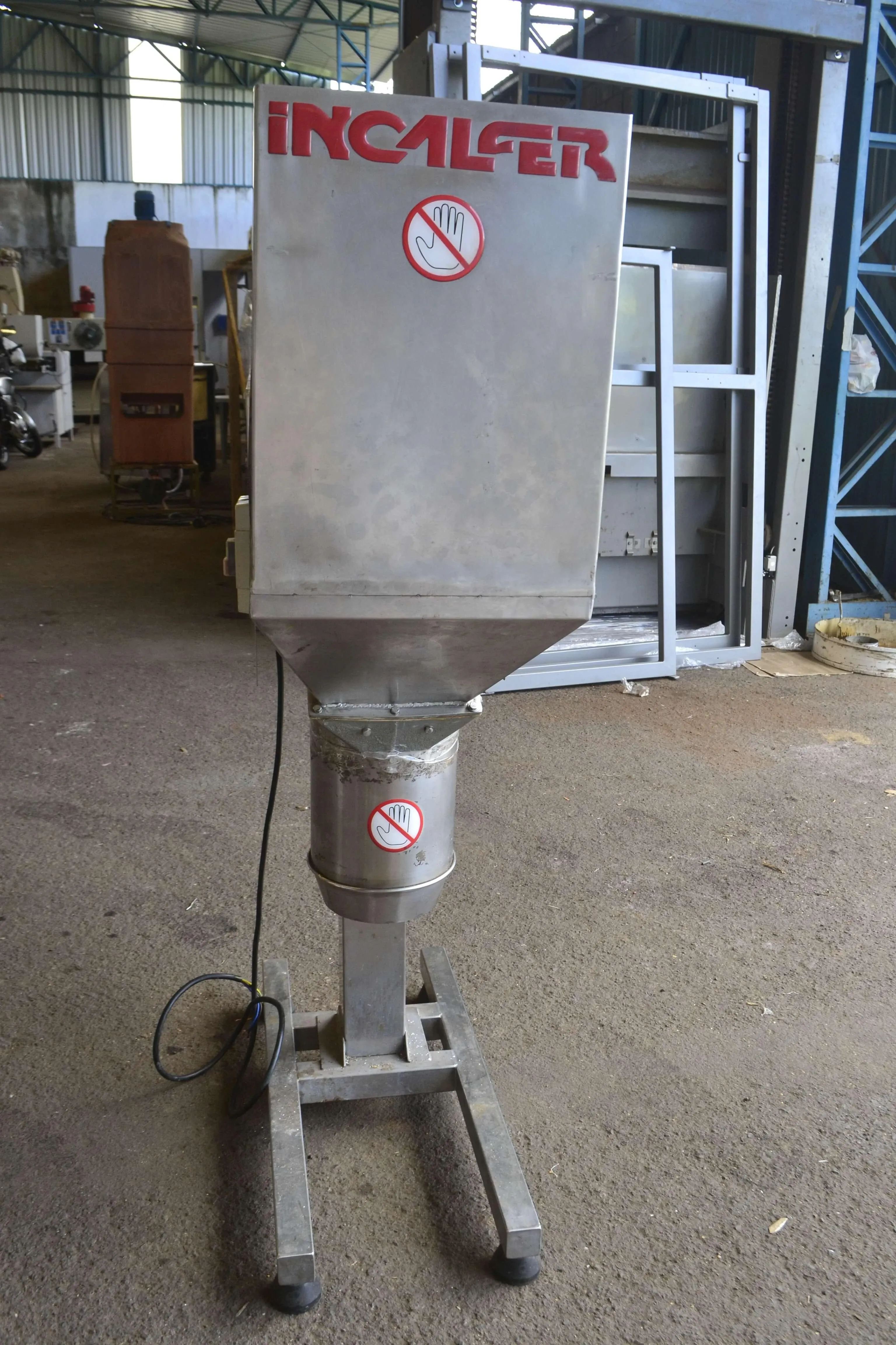 triturador-em-aco-inox-marca-incalfer