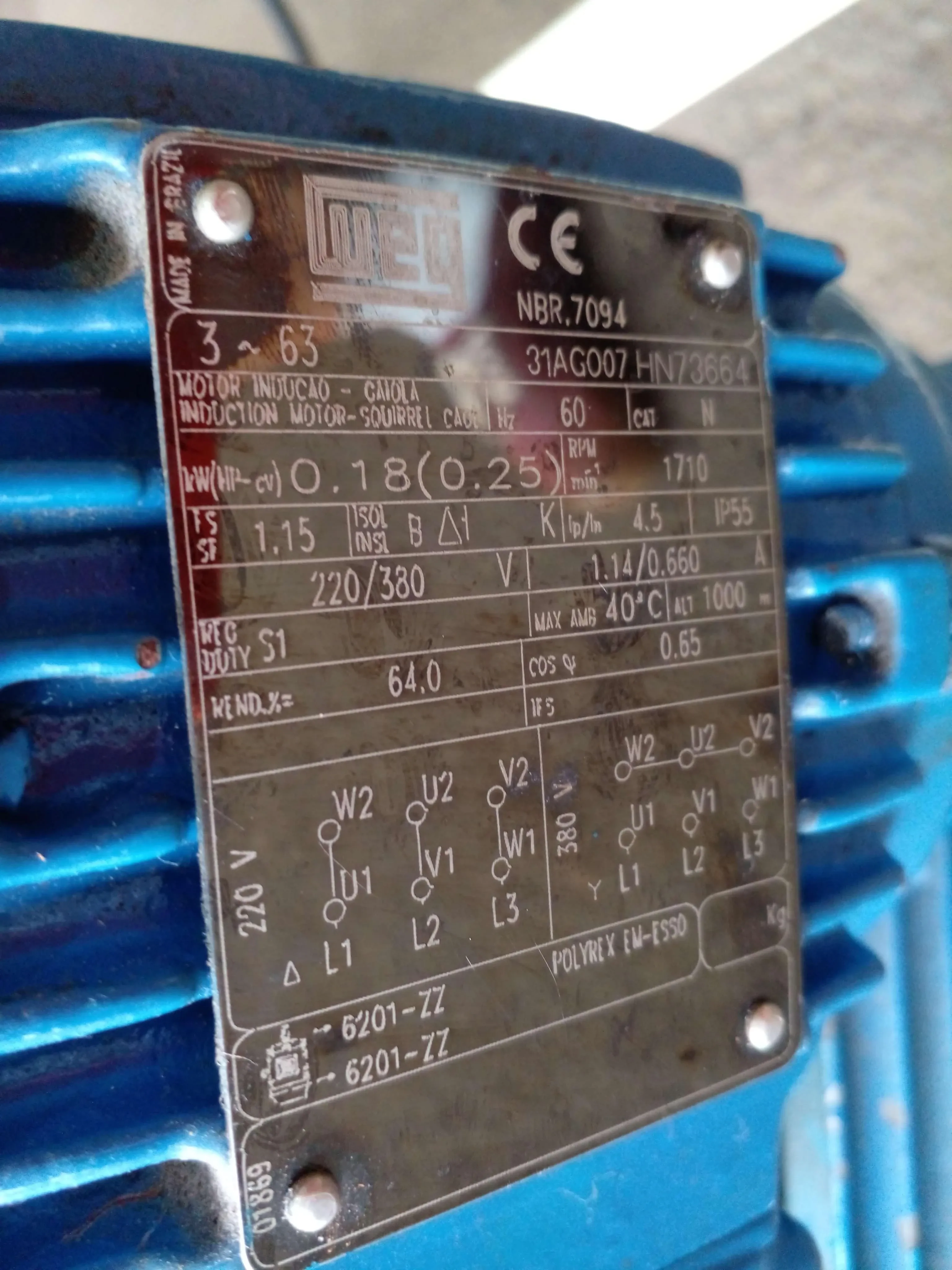 dosadora-de-gotas-de-chocolate-marca-limaq